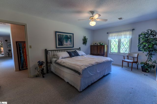 124 Timberlake Circle, Inman, SC 29349