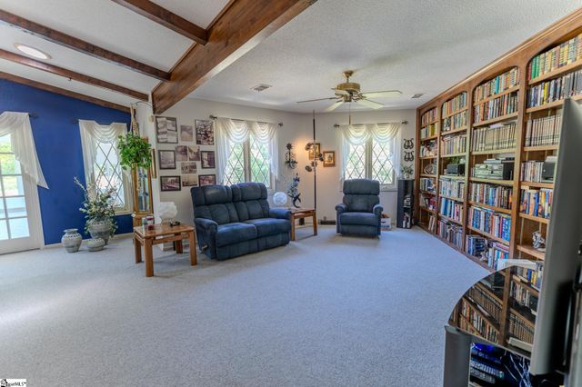 124 Timberlake Circle, Inman, SC 29349