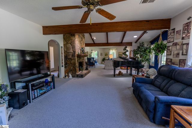 124 Timberlake Circle, Inman, SC 29349