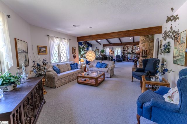 124 Timberlake Circle, Inman, SC 29349