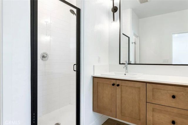 2725 E Teaberry Drive, Fresno, CA 93730