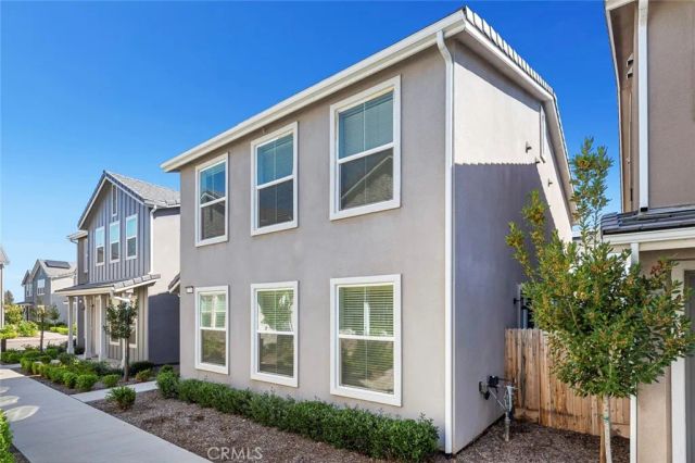 2725 E Teaberry Drive, Fresno, CA 93730