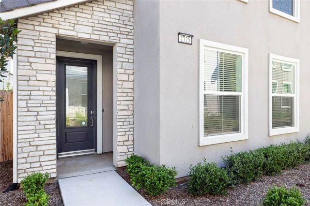 2725 E Teaberry Drive, Fresno, CA 93730