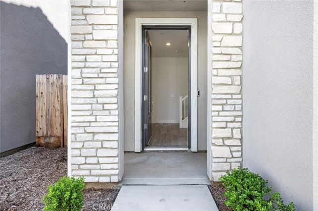 2725 E Teaberry Drive, Fresno, CA 93730