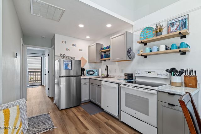 892 New River Inlet Road 4, N Topsail Beach, NC 28460