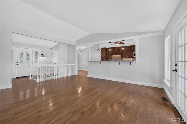 1889 Westbourne Way, Fenton, MO 63026