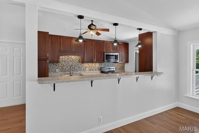 1889 Westbourne Way, Fenton, MO 63026
