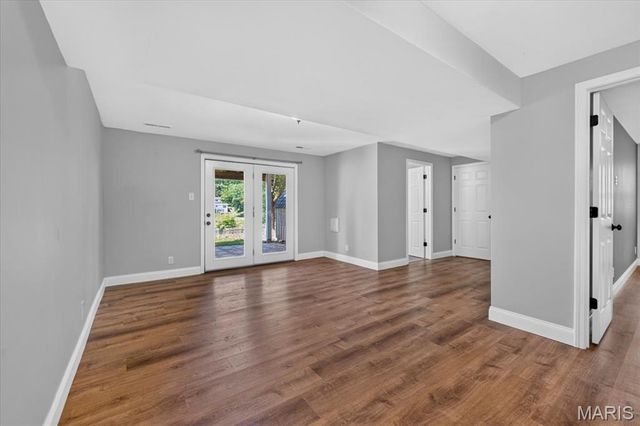 1889 Westbourne Way, Fenton, MO 63026