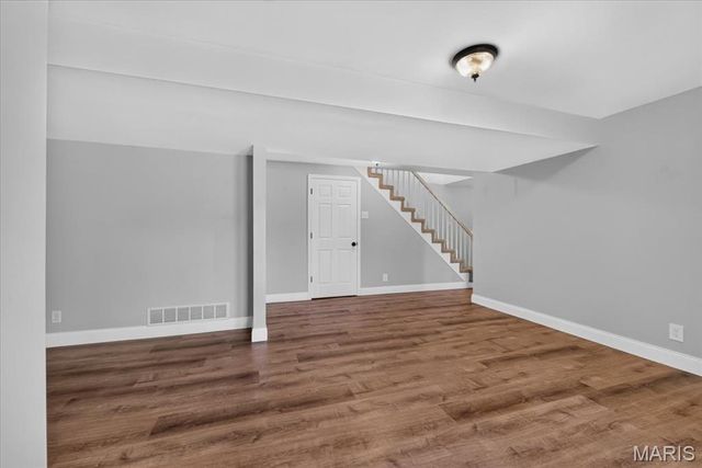 1889 Westbourne Way, Fenton, MO 63026