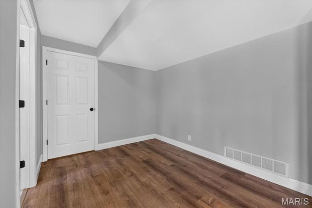 1889 Westbourne Way, Fenton, MO 63026