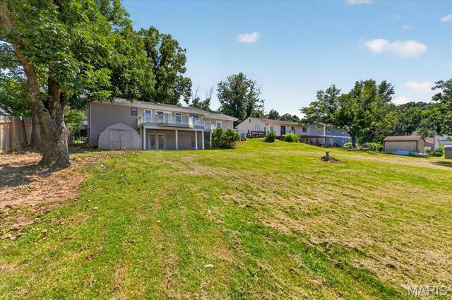 1889 Westbourne Way, Fenton, MO 63026