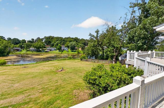 1889 Westbourne Way, Fenton, MO 63026