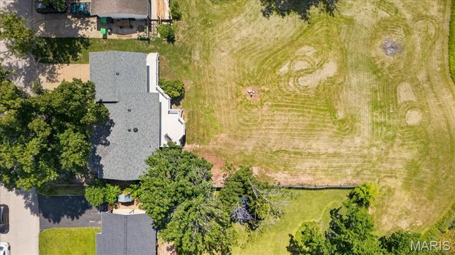 1889 Westbourne Way, Fenton, MO 63026