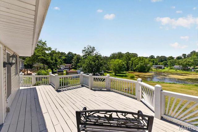 1889 Westbourne Way, Fenton, MO 63026