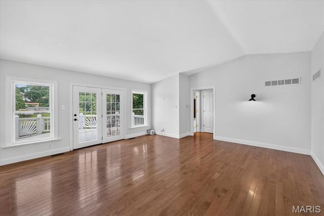 1889 Westbourne Way, Fenton, MO 63026