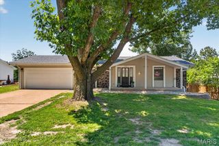 1889 Westbourne Way, Fenton, MO 63026