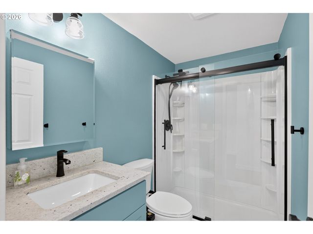 47 EAGLE CREST Dr 14, Lake Oswego, OR 97035