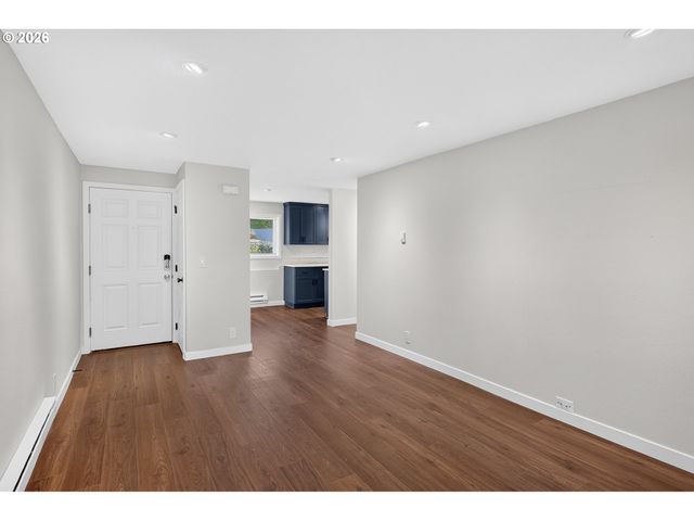 47 EAGLE CREST Dr 14, Lake Oswego, OR 97035