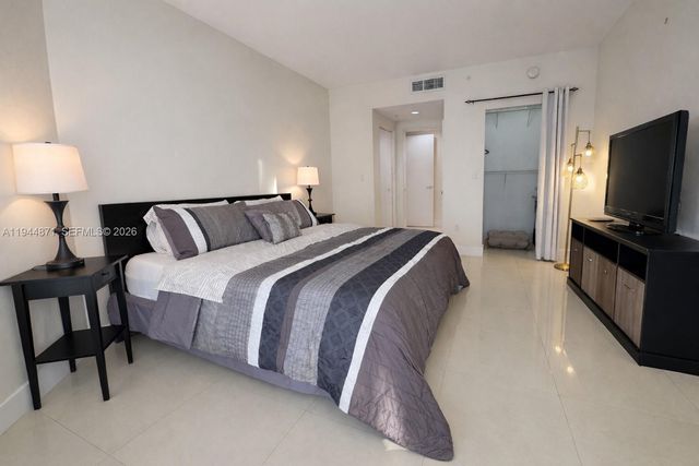 17375 Collins Ave 1505, Sunny Isles Beach, FL 33160