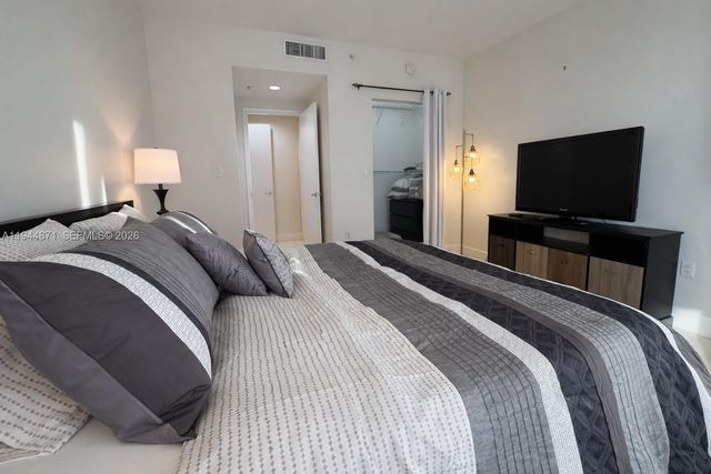 17375 Collins Ave 1505, Sunny Isles Beach, FL 33160