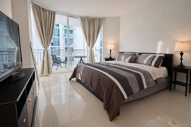 17375 Collins Ave 1505, Sunny Isles Beach, FL 33160