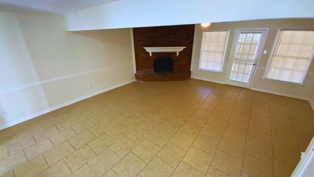 3725 WAX MYRTLE DR, Memphis, TN 38115