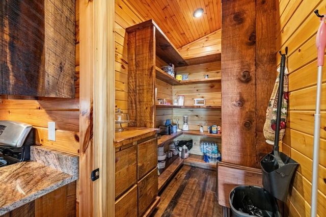 908 Cashes Valley Road, Cherry Log, GA 30522