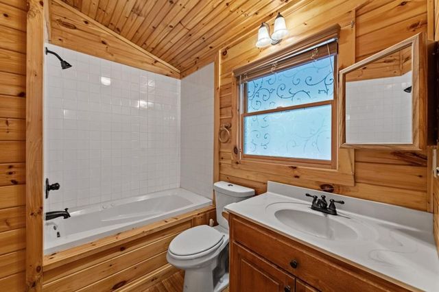 908 Cashes Valley Road, Cherry Log, GA 30522