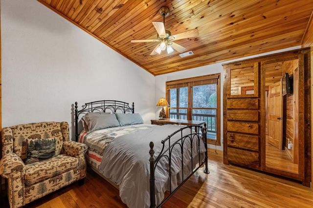 908 Cashes Valley Road, Cherry Log, GA 30522