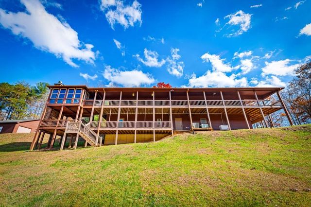 908 Cashes Valley Road, Cherry Log, GA 30522