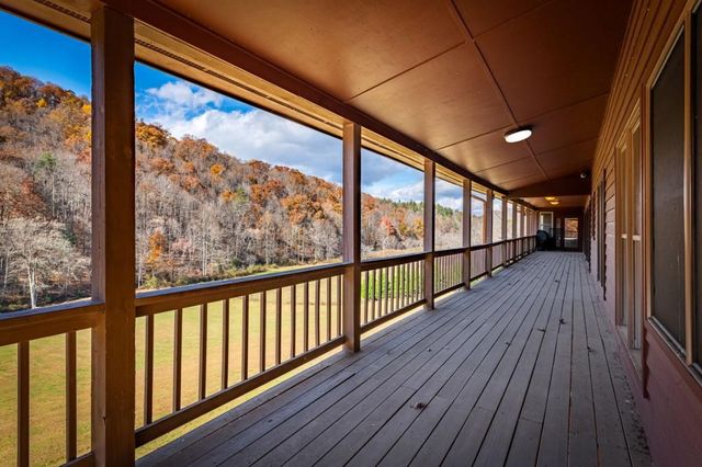 908 Cashes Valley Road, Cherry Log, GA 30522