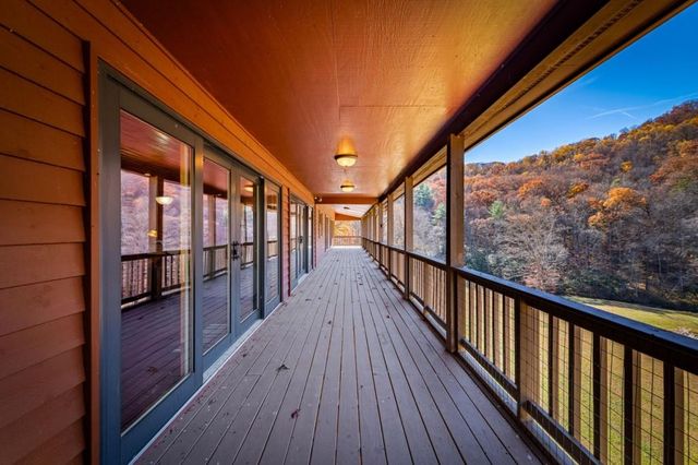 908 Cashes Valley Road, Cherry Log, GA 30522