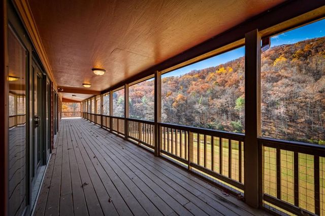 908 Cashes Valley Road, Cherry Log, GA 30522