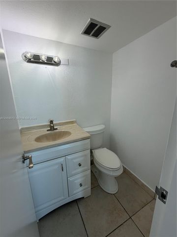 1805 Sans Souci Blvd 526, North Miami, FL 33181