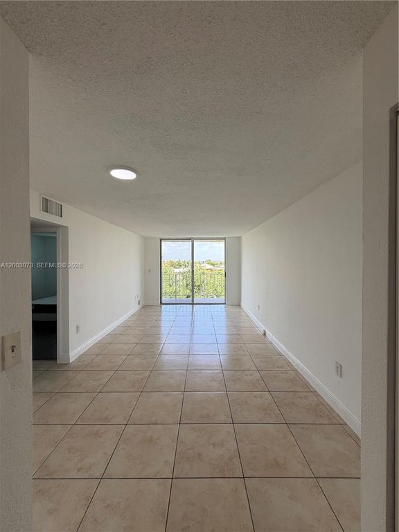 1805 Sans Souci Blvd 526, North Miami, FL 33181