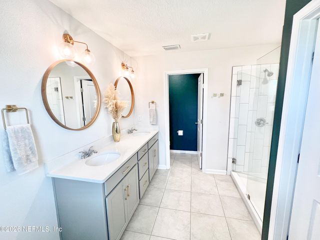 1985 AMBERLY Drive, Middleburg, FL 32068