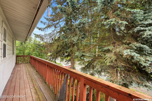 6901 Trafford Drive, Anchorage, AK 99504