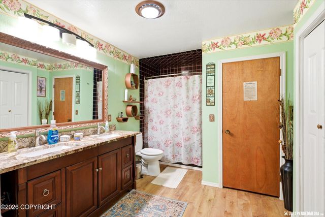 6901 Trafford Drive, Anchorage, AK 99504
