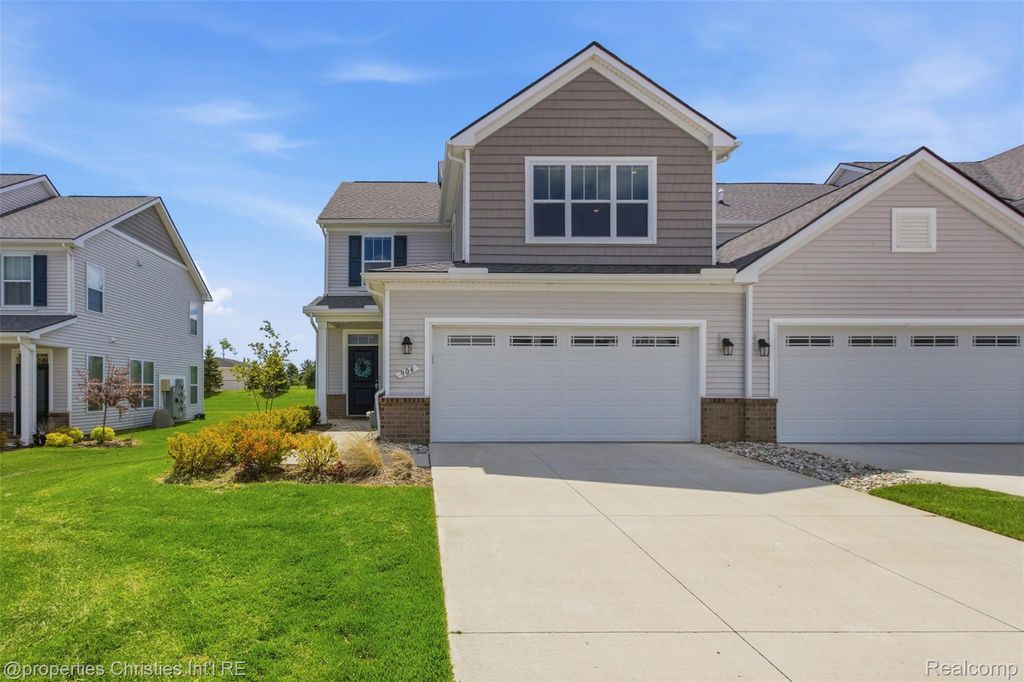 904 Salt Springs Drive, Saline Township, MI 48176