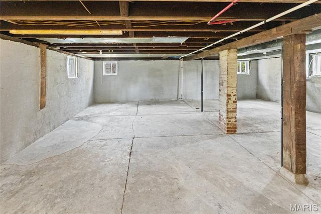 109 S 38th Street, Belleville, IL 62226