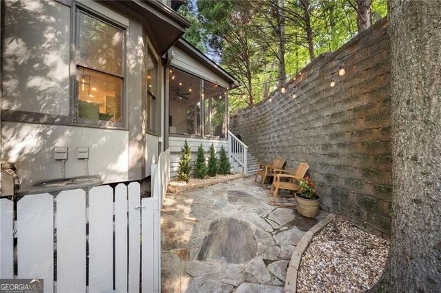 1677 Duncan Drive NW, Atlanta, GA 30318