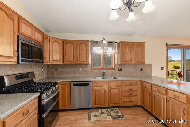 7480 E 5 Mile Road, White Cloud, MI 49349