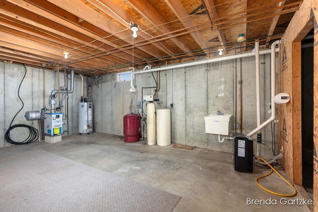 7480 E 5 Mile Road, White Cloud, MI 49349