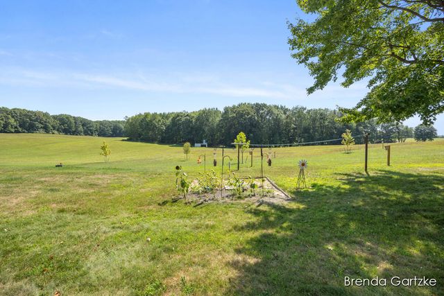 7480 E 5 Mile Road, White Cloud, MI 49349