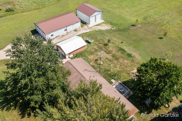 7480 E 5 Mile Road, White Cloud, MI 49349