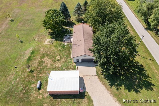 7480 E 5 Mile Road, White Cloud, MI 49349