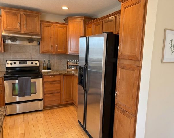 6309 NW 94th Street, Johnston, IA 50131