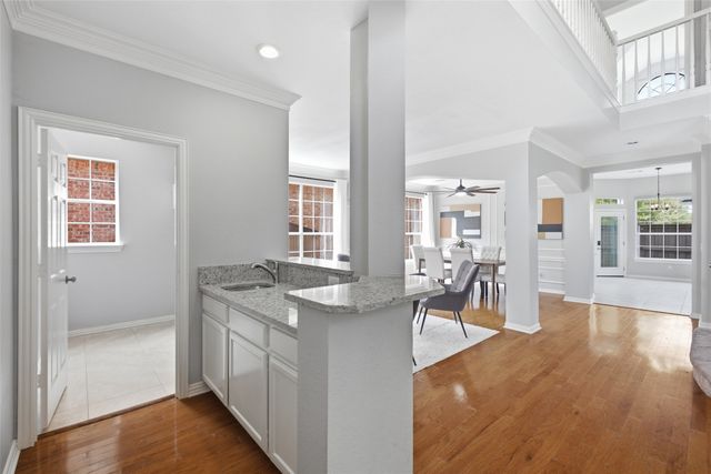 3903 Rive Lane, Addison, TX 75001