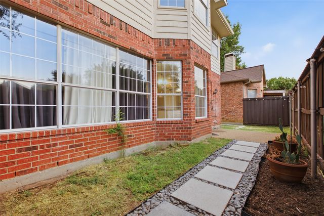 3903 Rive Lane, Addison, TX 75001