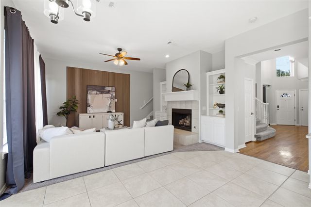 3903 Rive Lane, Addison, TX 75001